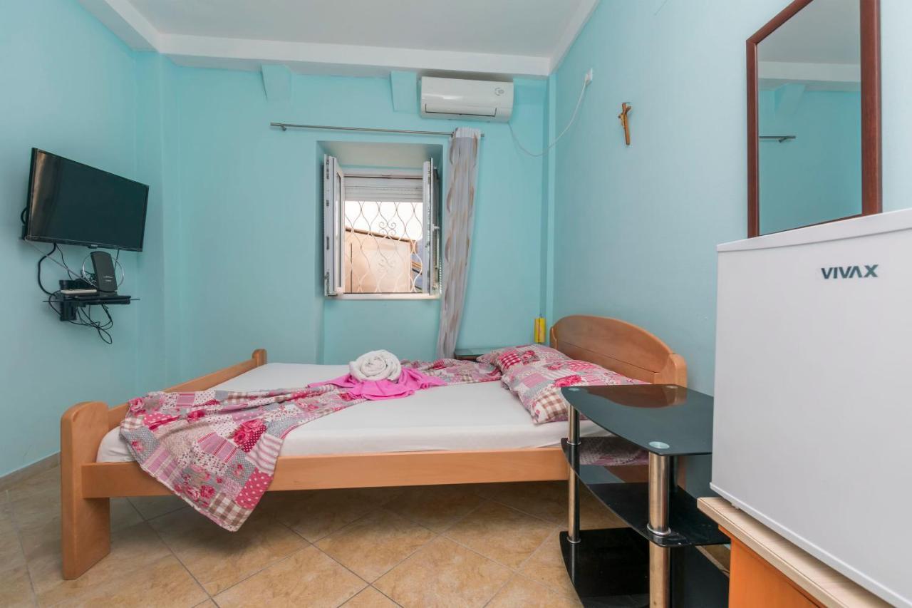 Apartments Mir I Dobro Kotor Buitenkant foto