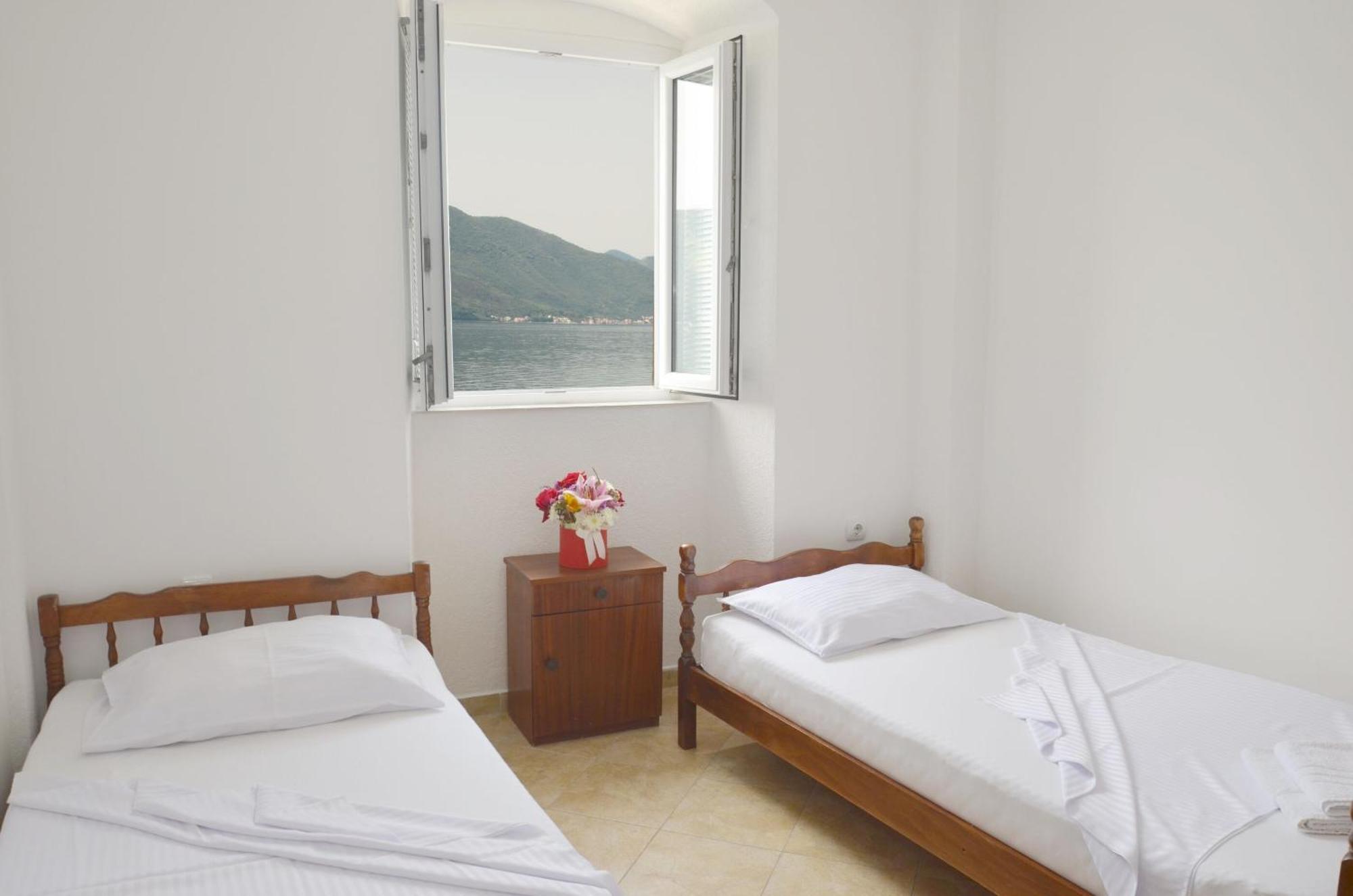 Apartments Mir I Dobro Kotor Buitenkant foto