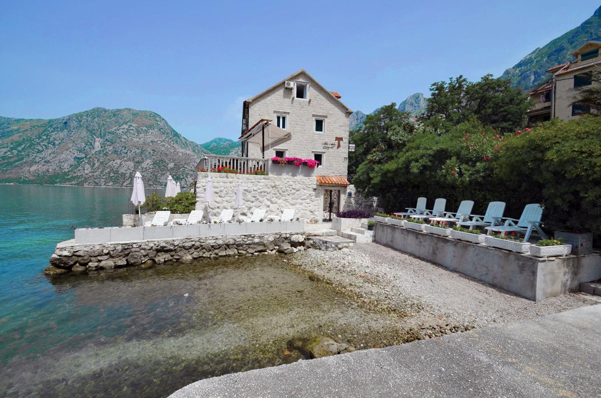 Apartments Mir I Dobro Kotor Buitenkant foto