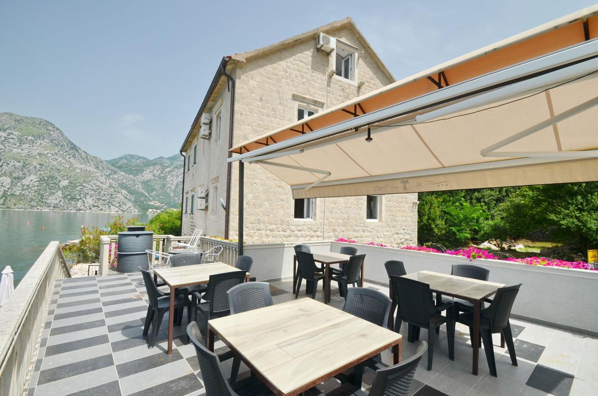 Apartments Mir I Dobro Kotor Buitenkant foto