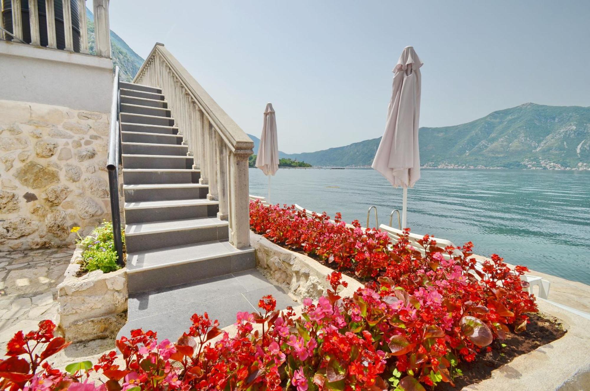Apartments Mir I Dobro Kotor Buitenkant foto