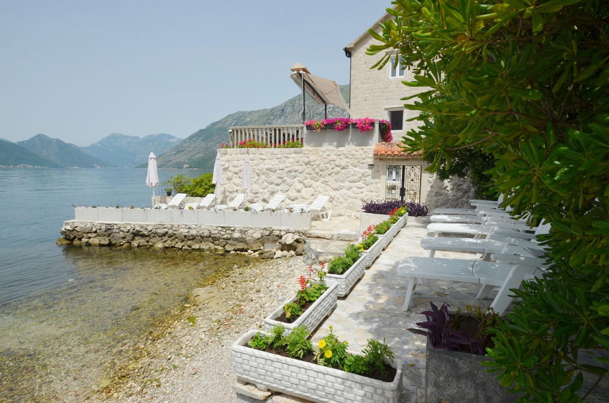 Apartments Mir I Dobro Kotor Buitenkant foto