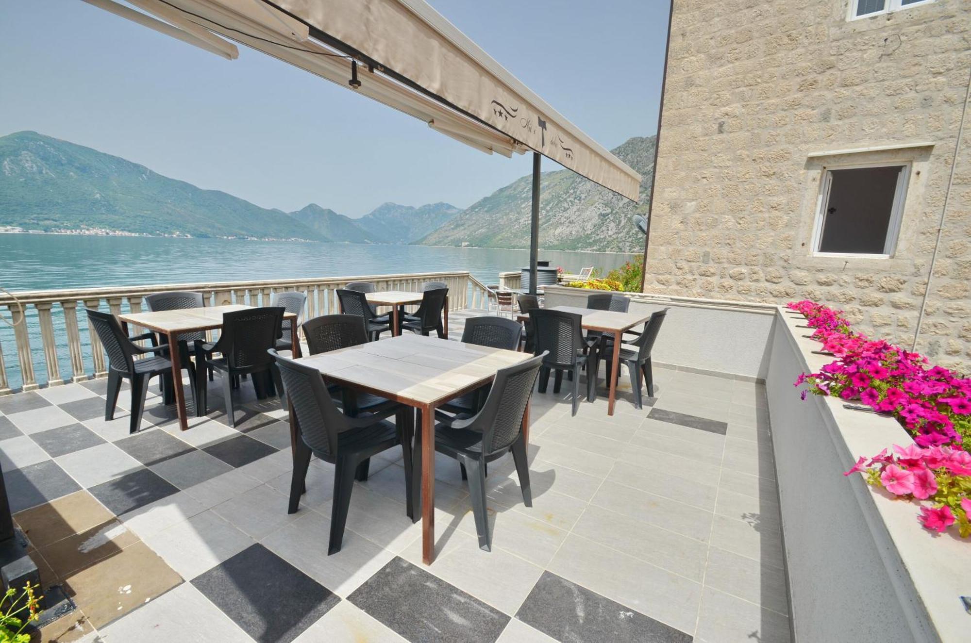 Apartments Mir I Dobro Kotor Buitenkant foto