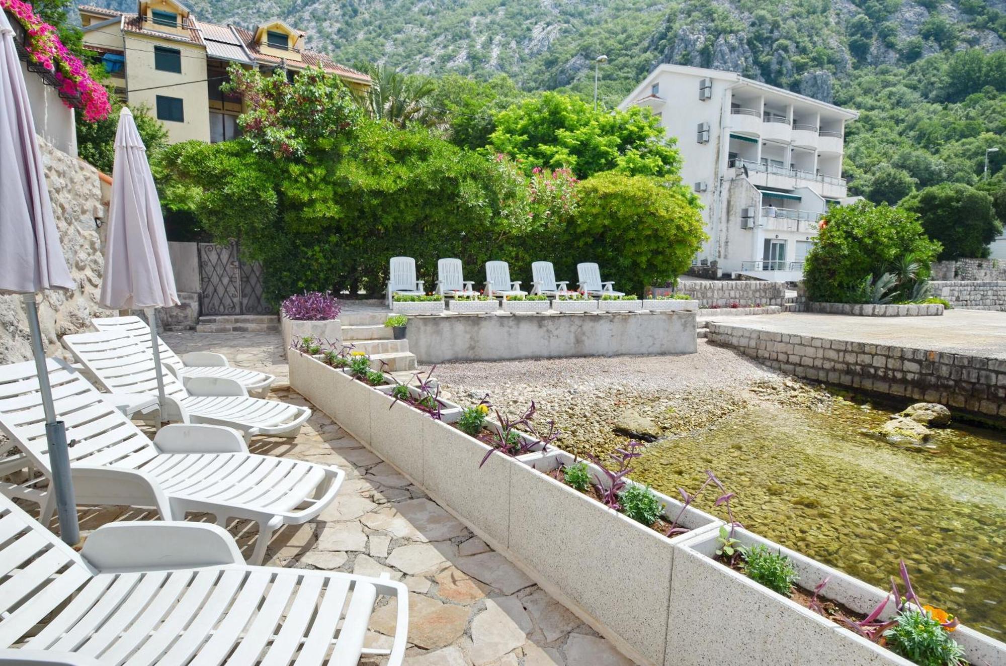 Apartments Mir I Dobro Kotor Buitenkant foto