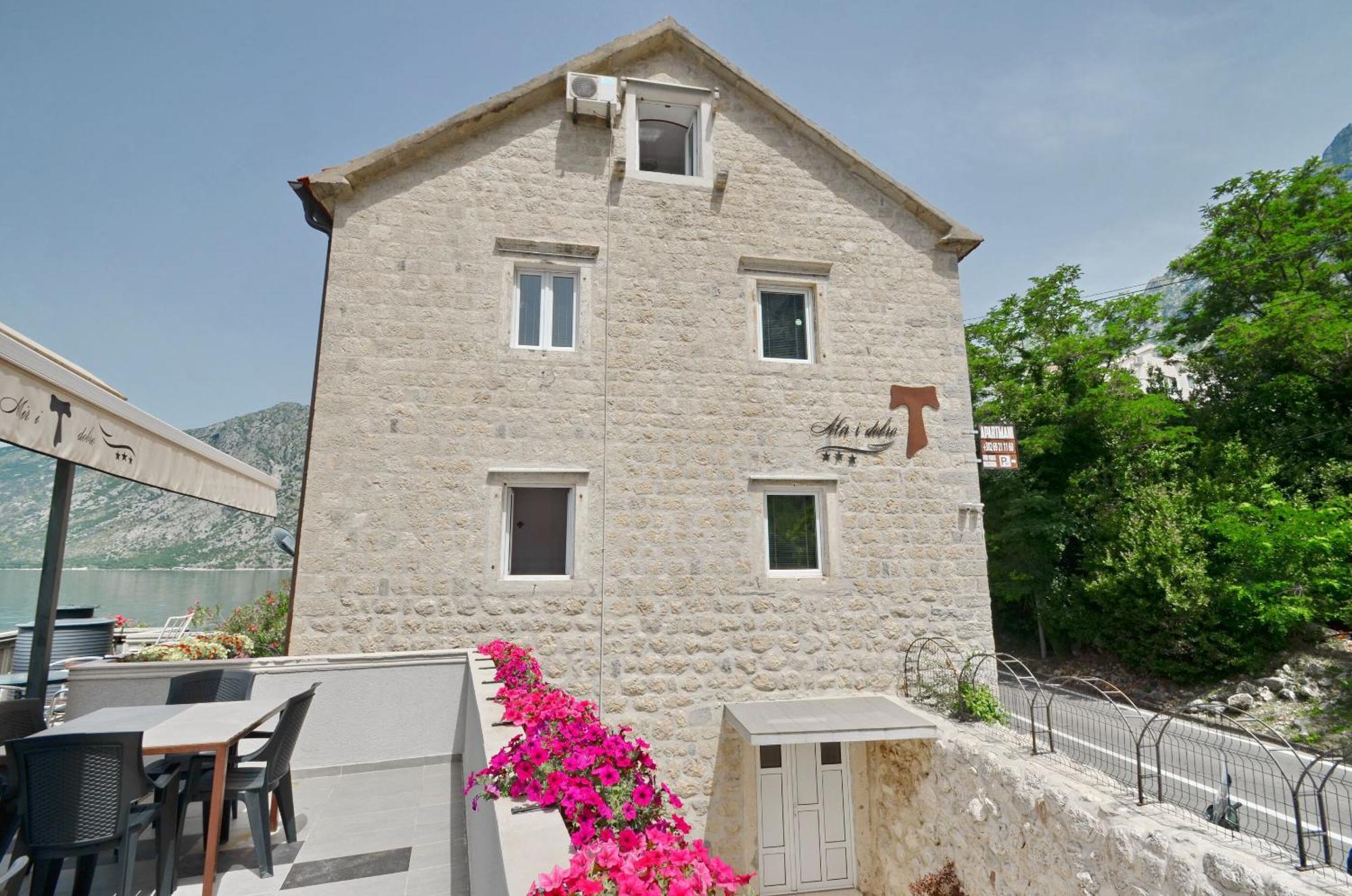Apartments Mir I Dobro Kotor Buitenkant foto