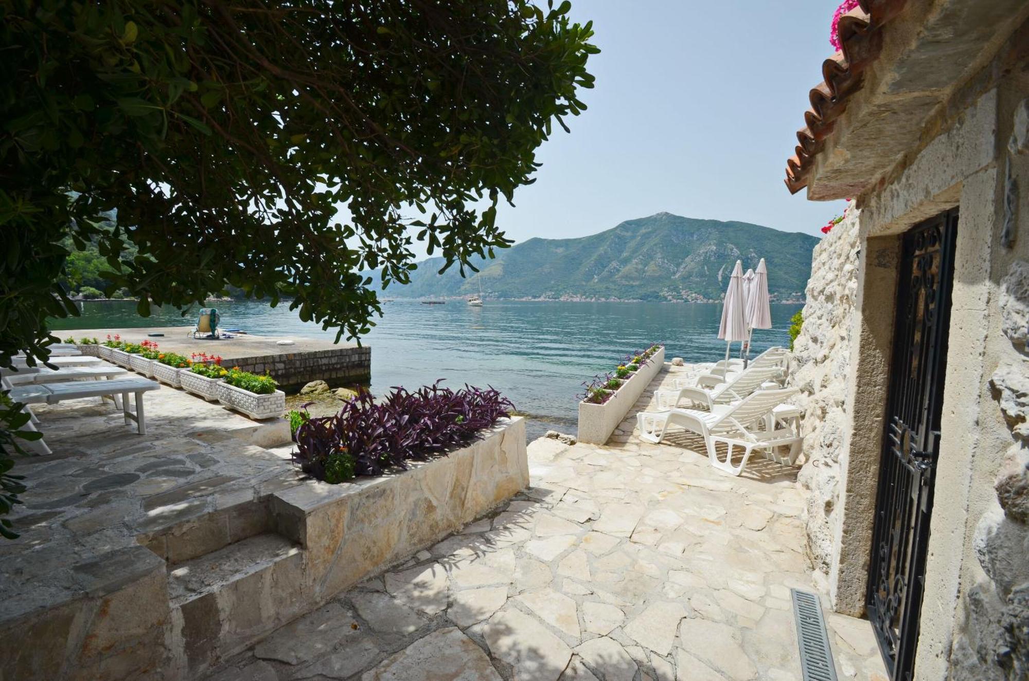 Apartments Mir I Dobro Kotor Buitenkant foto